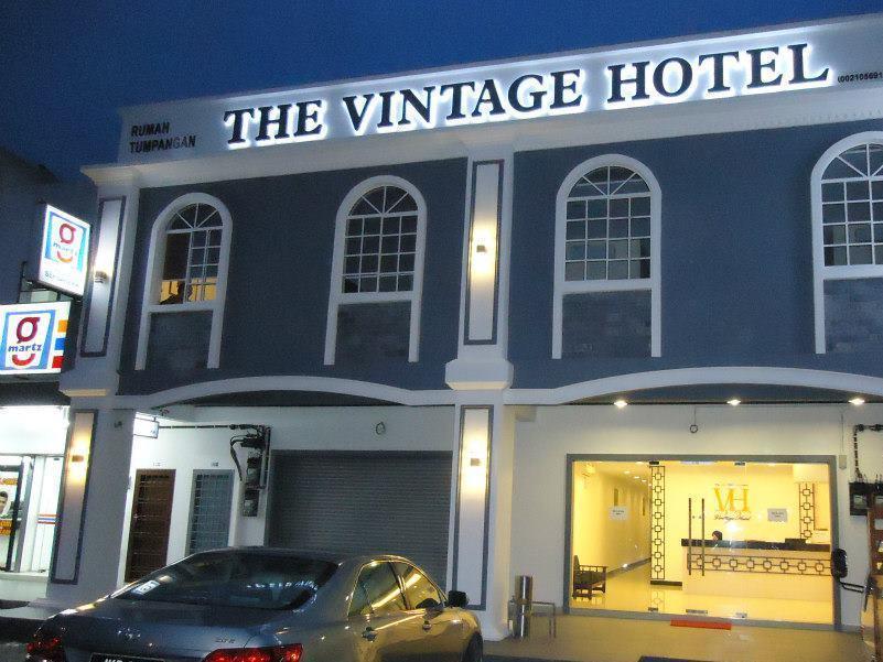 Super Oyo 596 The Vintage Hotel Джохор-Бару Экстерьер фото
